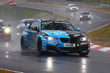 Elf Klassensiege und Tabellenführung für das Adrenalin Motorsport Team Mainhattan Wheels