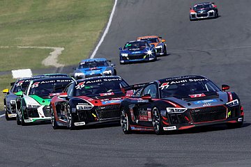 Der Audi Sport Seyffarth R8 LMS Cup ist neu im Programm des AvD-Oldtimer-Grand-Prix. Er schlägt den Bogen vom klassischen zum modernen Sport mit GT-Fahrzeugen - Foto: Audi Sport
