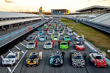 Spektakuläre Rennen und vier neue Meister im Porsche Sports Cup