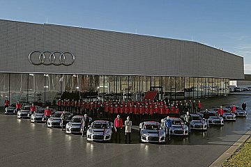 Erste Audi R8 LMS GT4 ausgeliefert