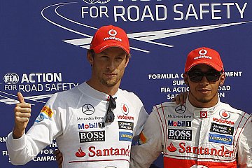 Lewis Hamilton (rechts) sicherte sich die Pole-Position im königlichen Park von Monza beim Italien Grand Prix vor Teamkollege Jenson Button (links) - Foto: McLaren F1