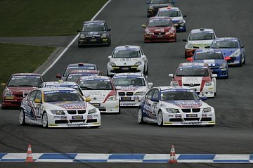 In der ADAC PROCAR-Serie sind noch alle Titel zu vergeben