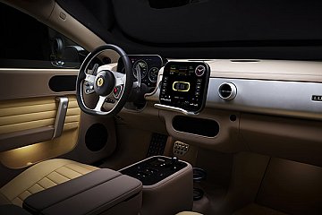 Der Antrieb besteht aus vier vom Ferrari F80 abgeleiteten permanenterregten Synchronmotoren mit radialem Fluss. Die maximale Drehzahl beträgt vorne 30.000 U/min und hinten 25.500 U/min. 