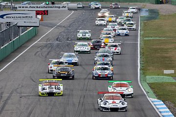 Heißer Start beim Porsche Sports Cup in Hockenheim