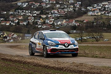 Gelungener Auftakt: Klassensieg für Duo Mohe/Hirsch
