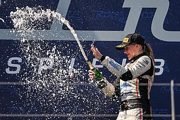 Platz zwei für Mathilda Paatz in der zentraleuropäischen Formel 4