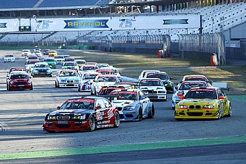 Weege und van den Munckhof siegen beim Auftakt der DMV BMW Challenge