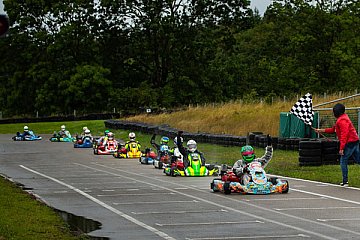 Cinquanta Corse by ACV gewinnt Regenschlacht in Bopfingen