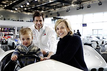 wolff susie toto daimler speedweek vorher sohn formel haltung richtige stayhome haug nachfolger