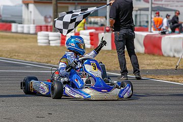 Daniel Stell mit dem Sieg im zweiten Lauf bei den Schaltern