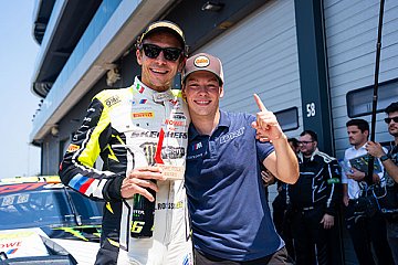 Max Hesse kämpft sich in Magny-Cours zweimal in die Top 10