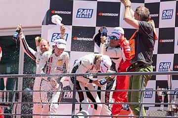 WTM Racing fährt in Portimao erneut aufs Podium