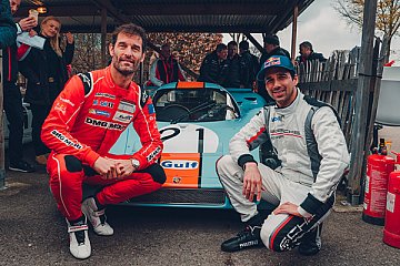 Mark Webber (links) und Neel Jani vor dem 917 KH - Foto: Porsche AG
