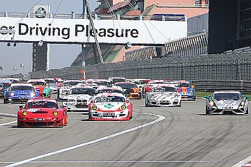 DMV TCC glänzt mit grandiosem Feld auf Nürburgring
