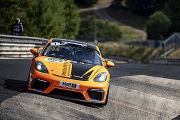 Gelungenes NLS-Debüt für Gina Jobes – Meisenzahl feiert Rückkehr auf die Nordschleife