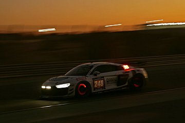 Doppelsieg für GT4-Version des Audi R8 LMS bei Premiere