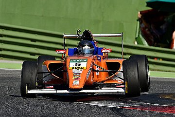 David Beckmann feiert nächsten Formel 4-Sieg