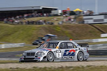 Tourenwagen Legenden brachten die Zuschauer ins- Foto: Motorsport Arena Oschersleben GmbH