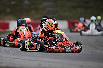 Emilio Bernd startet mit Pokal in die neue Saison