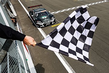 Hattrick von Kevin van der Linde: Pole, schnellste Runde, Sieg