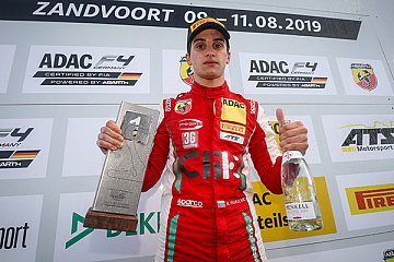 Von 15 auf 1: Famularo feiert ersten Sieg in der ADAC Formel 4
