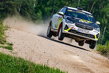Positiver Saisonstart trotz Pech für das ADAC Opel Rally Junior Team
