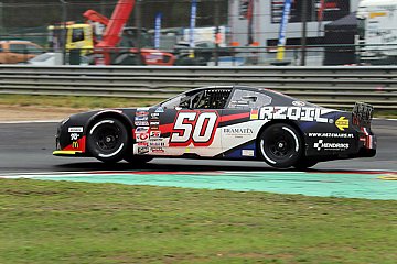 Tobias Dauenhauer in der NASCAR Whelen Euro Series vorne