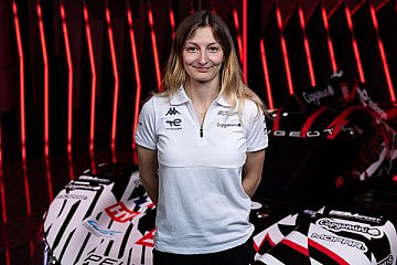 Peugeot verpflichtet Entwicklungsfahrerin