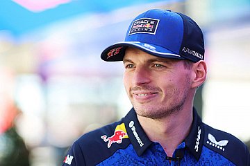 Verstappen startet bei 24h Nürburgring – Fahrzeug im Red-Bull-Design