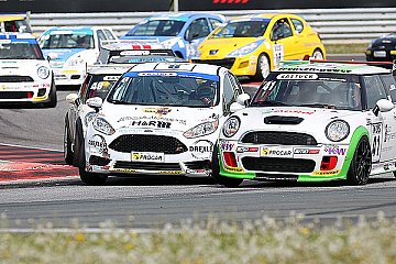 Feinste Tourenwagen-Action in Oschersleben