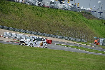 Hammel, Lauth und Meyer auf der Pole für Rennen 1