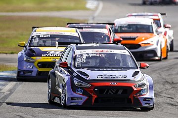 Seyffert führt Hyundai-Doppelsieg in Hockenheim an