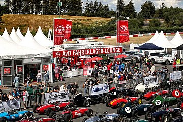 Legenden der Automobilgeschichte am Nürburgring