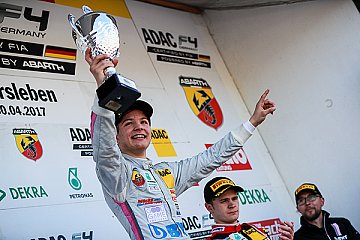 BWT Mücke Motorsport feiert Doppelsieg in Oschersleben