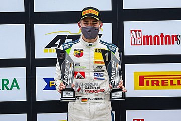 Tim Tramnitz startet erfolgreich in seine erste Formel 4-Saison