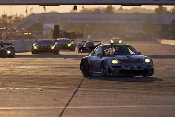 Zweiter Platz für Porsche in GTE-AM-Klasse