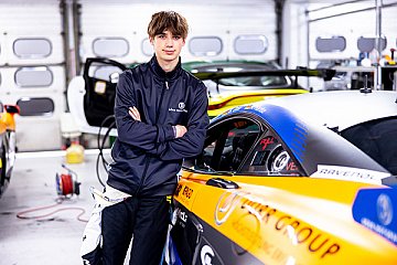 Mit Vollgas in die Zukunft: Nico Hantke feiert Sportwagen-Debüt
