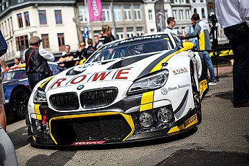 Fans können ROWE Racing im Onboard-Stream begleiten