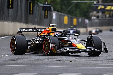 Max Verstappen gewinnt in Baku