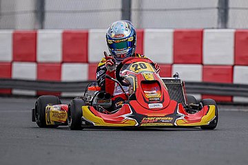 Tim Tröger gewinnt ADAC Kart Masters