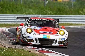 Frikadelli Racing schickt drei Porsche 911 in Rennen