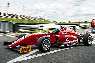 Starkes Oschersleben-Wochenende von Yannik Brandt