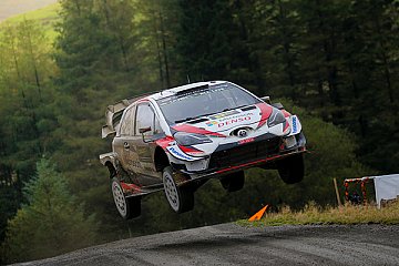 Toyota Gazoo Racing auf dem Weg nach Spanien