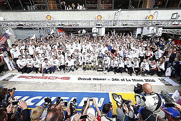 Das Porsche Team - Foto: Porsche
