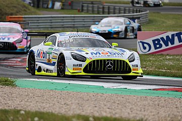 Team Zakspeed zeigt Potenzial beim Saisonauftakt
