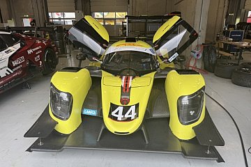 Miro Konopka mit Bestzeit im GT Cup Endurance . Alzen/Scheibner einzige P9-Fahrer in Most