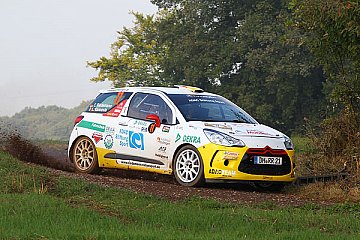 Rallye-Finale: Vize-Meister-Suche auf losem Untergrund