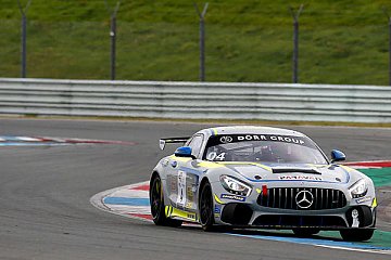 Rennen 1 gewann Denis Bulatov, der aktuell auch die Meisterschaft anführt - Foto: gtc-race.de/Trienitz