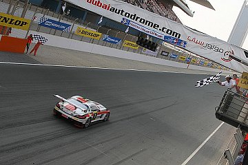 Dreifachsieg für Mercedes-Teams bei 24h Dubai