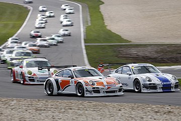 Doppelsiege beim Saisonauftakt zum Porsche Sports Cup